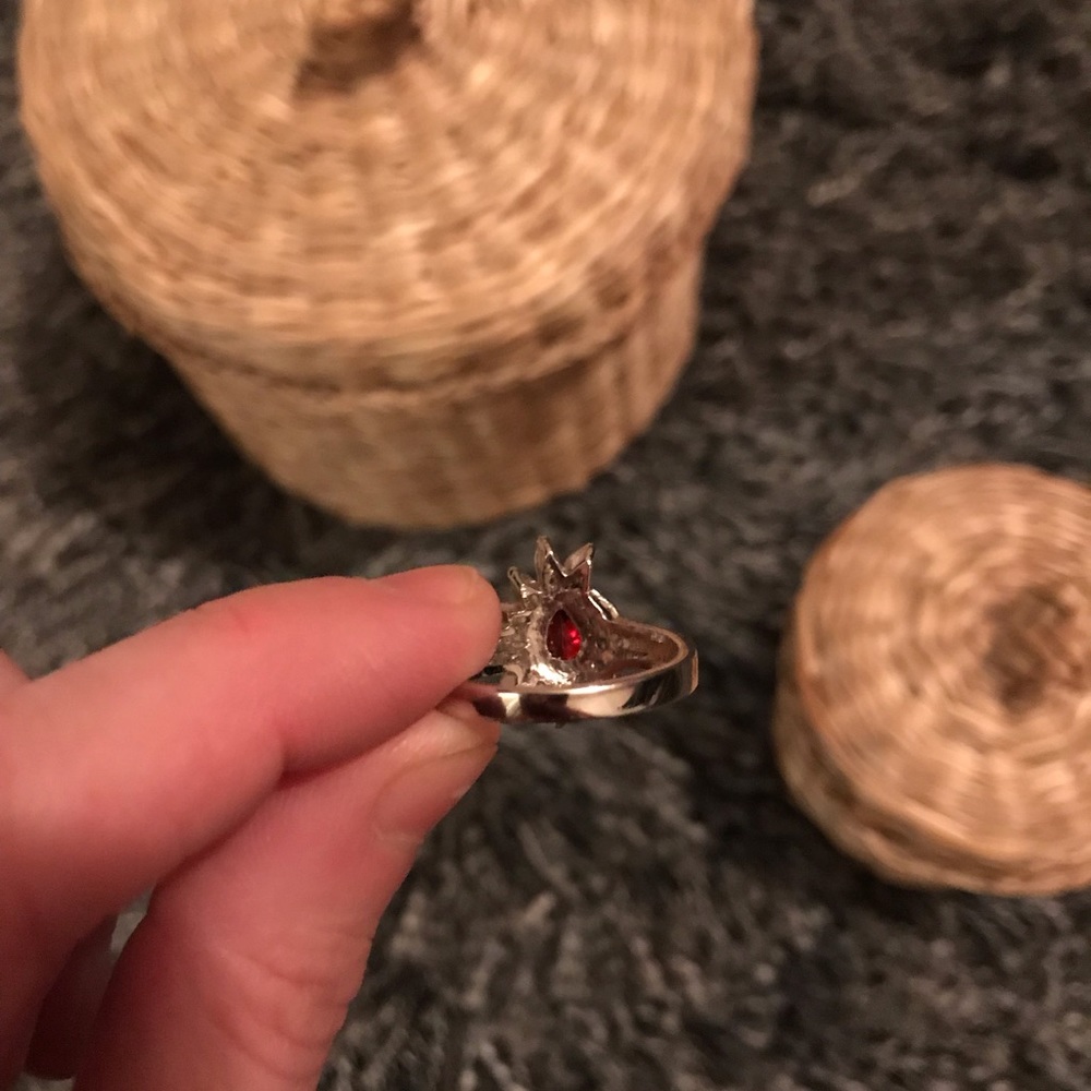 💋red statement ring💋 - Picture 4 of 5